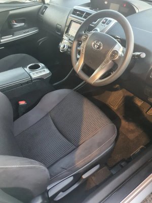 Toyota Prius / Alpha 5 Seater