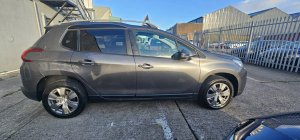 2018 Peugeot 2008 (LOW MILAGE)