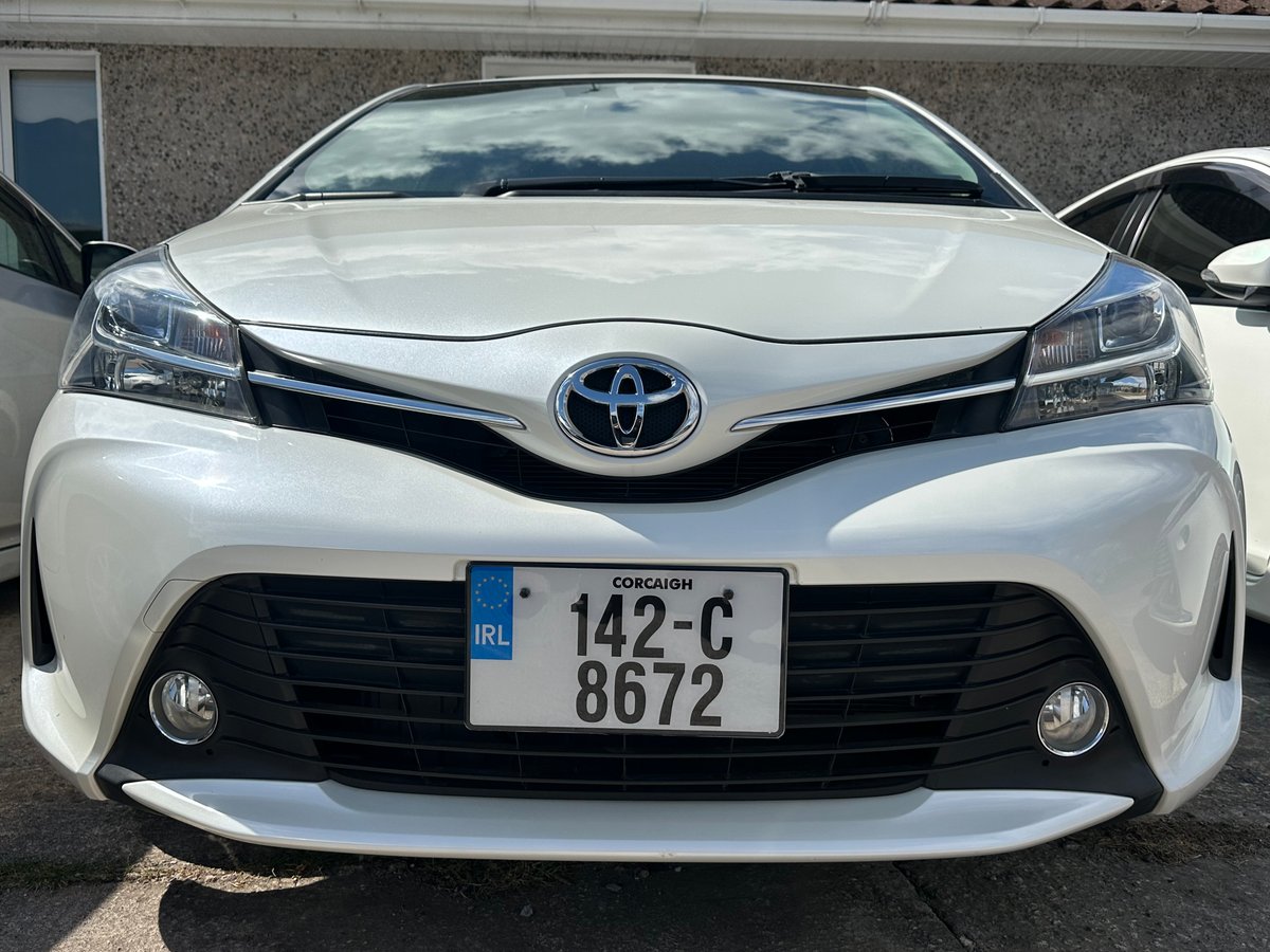 2014 TOYOTA VITZ