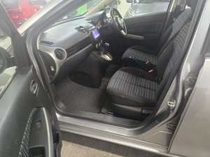 2010 MAZDA DEMIO